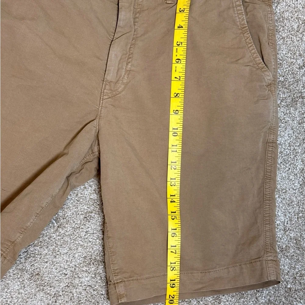 American Eagle Outfitters Men's Sz 33 Khaki Shorts
